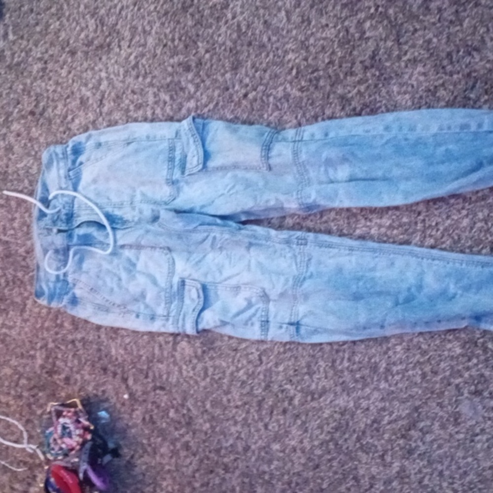 American eagle cargo jeans
